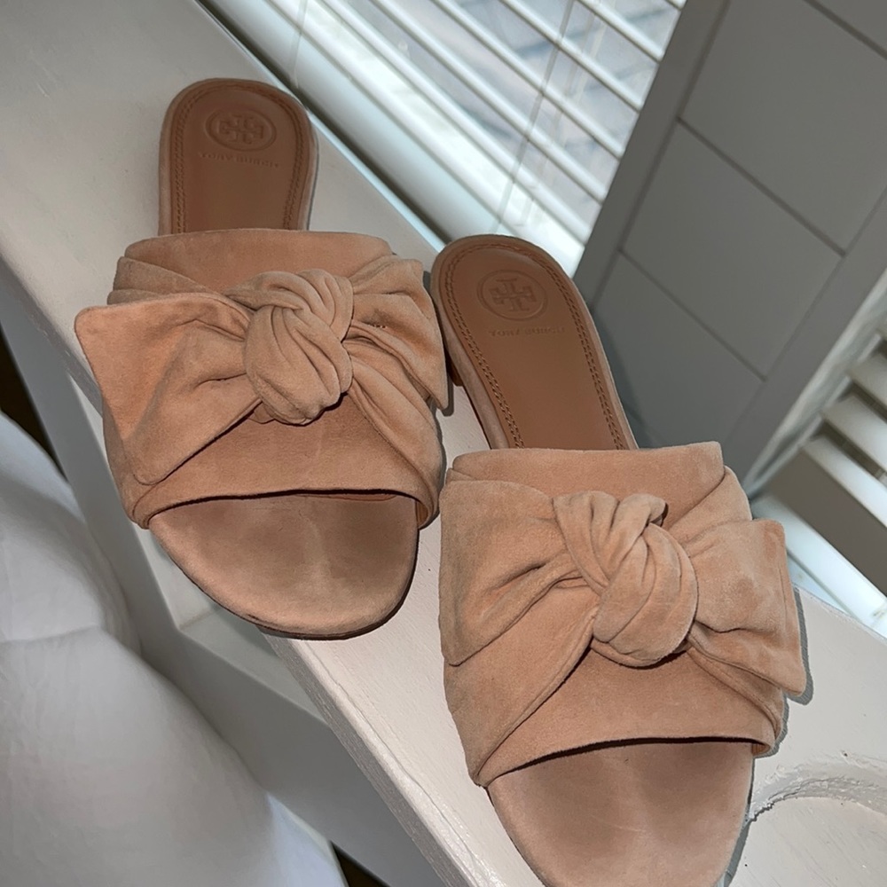 tory burch blush sandals